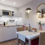 Сasa de vacaciones Rosebury 1 Bedroom - Terrasse- Free Street Parking