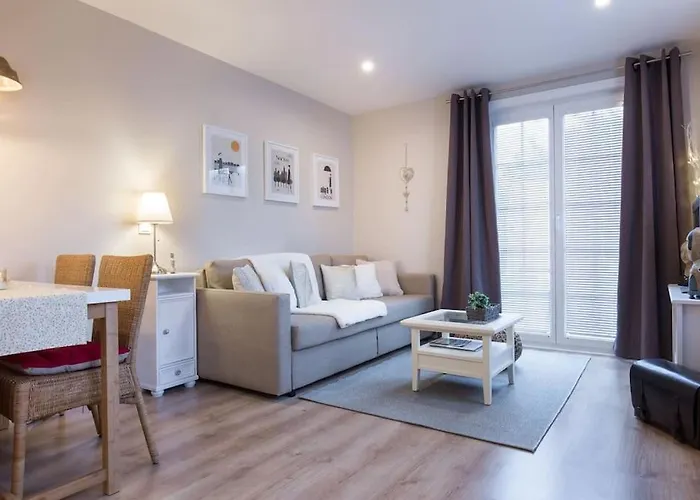 Rosebury 1 Bedroom Free Street Parking-5min From Colmar Holiday home *