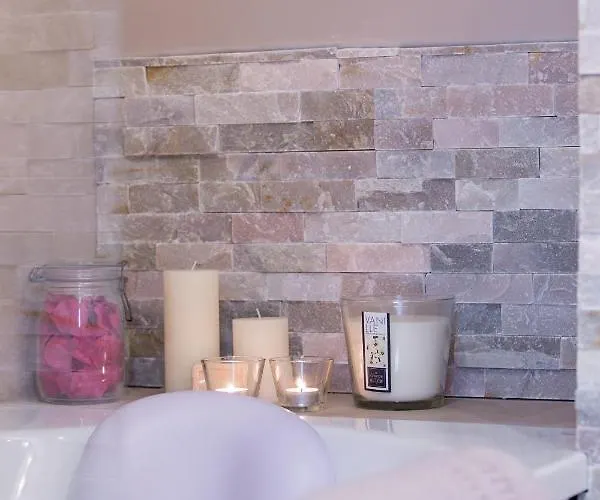 Rosebury 1 Bedroom Free Street Parking-5min From Colmar Holiday home *