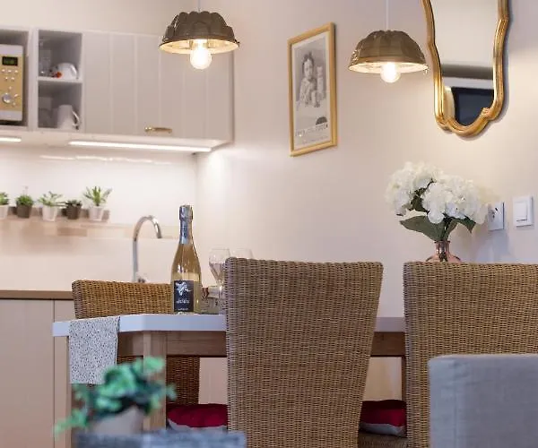 Holiday home Rosebury 1 Bedroom Free Street Parking-5min From Colmar *